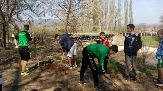 С детска изложба откриха Седмицата на гората в Кочериново
