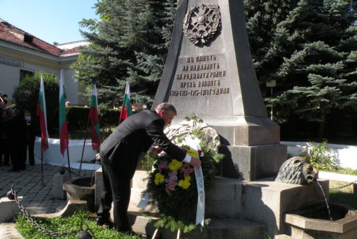 С издигане на българския трибагреник започнаха тържествата на Независимостта в Кюстендил
