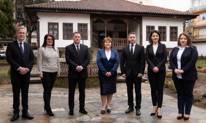 С молебен за просперитета и благото на България