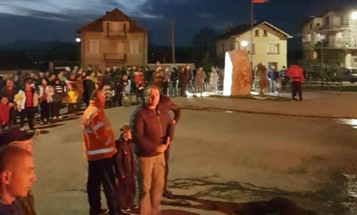 С огромен огън и приятелски срещи жителите на Бистрица отбелязаха Сирни Заговезни