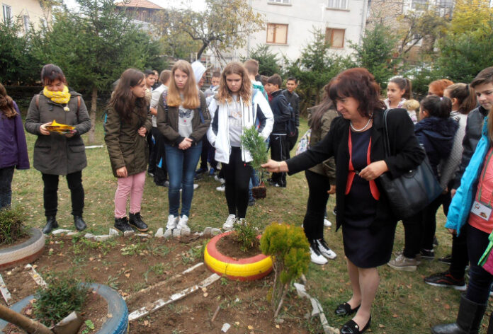 С още 57 деца и учители от Испания и Португалия се увеличи „Градината без граници