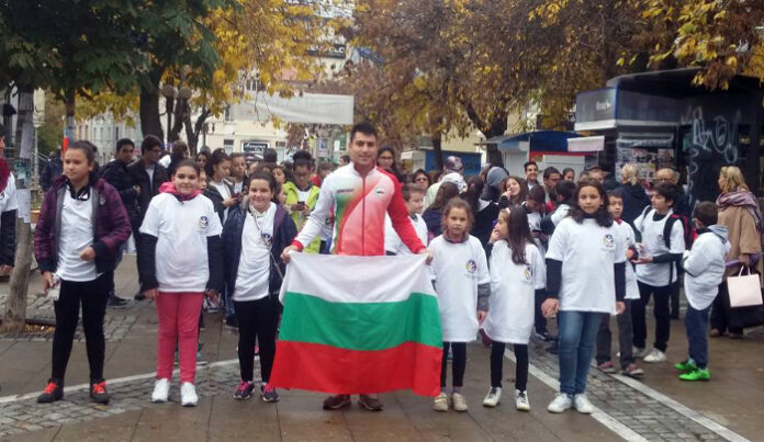 С шествие Благоевград отбеляза Световния ден на ходенето