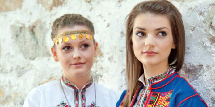 С възстановка стартира фестивалът „Културна мозайка Неврокопски панаир”