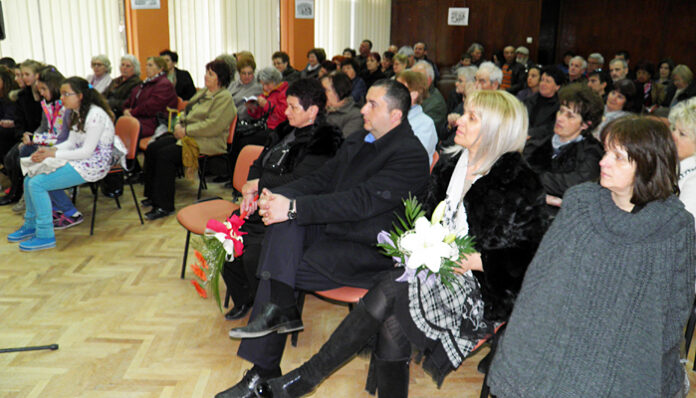 Сашка Серафимова представи новата си стихосбирка в Разлог