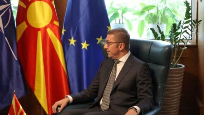 Северна Македония няма да преговаря с българско служебно правителство