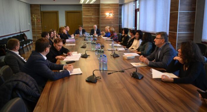 Шишков: Придвижваме максимално бързо процедурата по строежа на националната детска болница