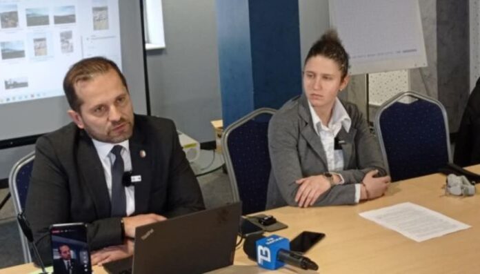 Шокиращо разкритие на „Възраждане“: Тонове боклук незаконно се заравят в Дупница