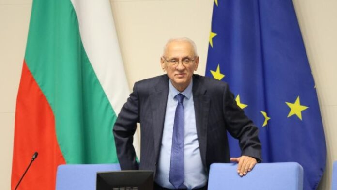 Силви Кирилов: Проблемът със заплатите в здравеопазването не може да се реши с магическа пръчка