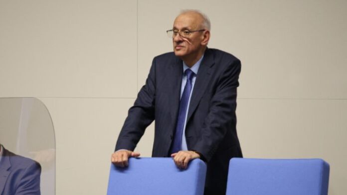 Силви Кирилов: Таксата при личните лекари остава непроменена поне до 30 юни 2026 г.