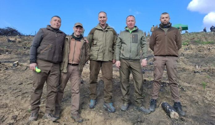 Символично залесяване на опожарената през лятото Малешевска планина