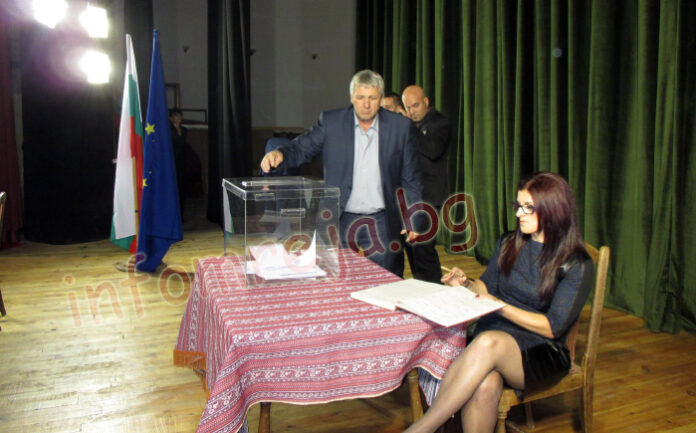 Скандални мераци на съветник от Гърмен втрещиха кметове