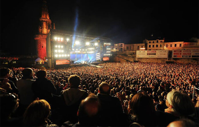 След 20 години „Francofolies“ се завърна в Благоевград. Часове до най-чаканото световно музикално събитие
