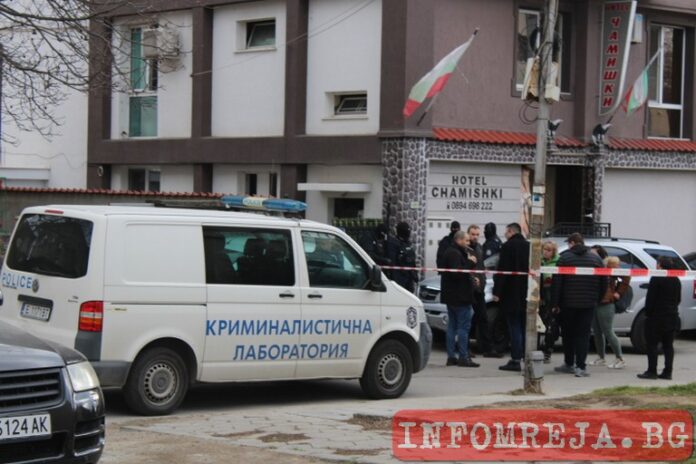 След акция в Благоевград: Трима са обвинени за склоняване към проституция