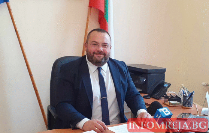 След пожара в училището в Соволяно: Застраховат общинската собственост по селата