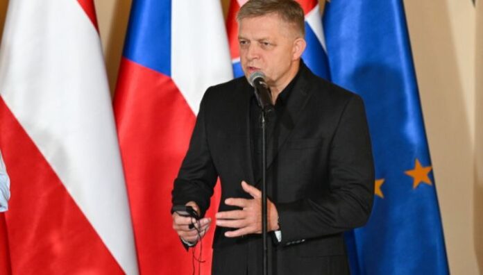 Словашкият премиер получи писмо с куршум
