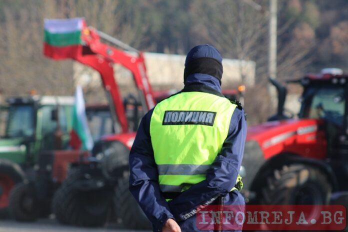 Служител на СДВР е арестуван по подозрение за корупция