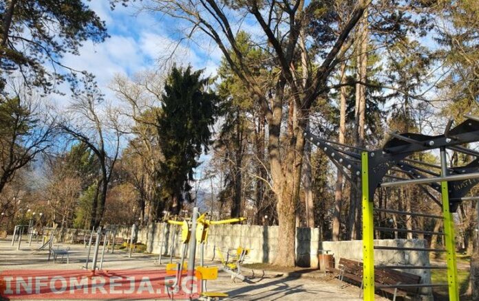 Слънчево време с разкъсана облачност днес
