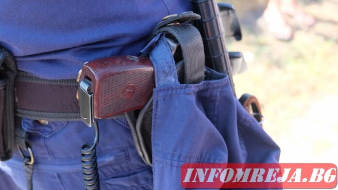 Спипаха полицай с 1.5 кг марихуана