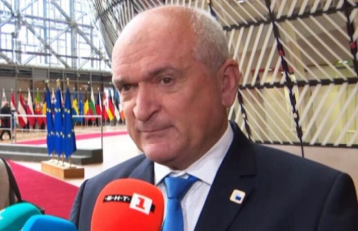 Според Главчев най-добре е да има правителство с първия мандат