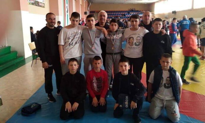 Сребро и бронз за младите борци на Кюстендил от държавния личен шампионат за деца