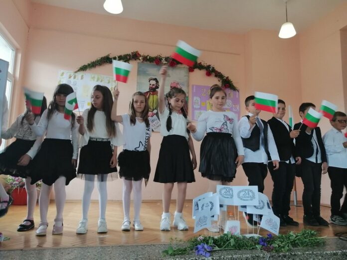 Средищното училище 