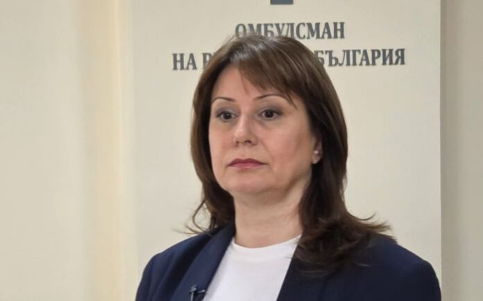 Срокът за възражение срещу изравнителните сметки за парно и топла вода изтича на 31 август