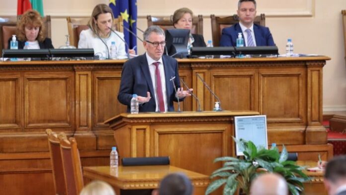 Стойчо Кацаров: Никой не иска 