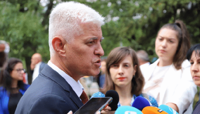 Стоянов: Опитен пилот със 750 летателни часа е катапултиралият край „Безмер”