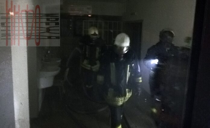 Строителни материали пламнали в Пето СУ в Благоевград