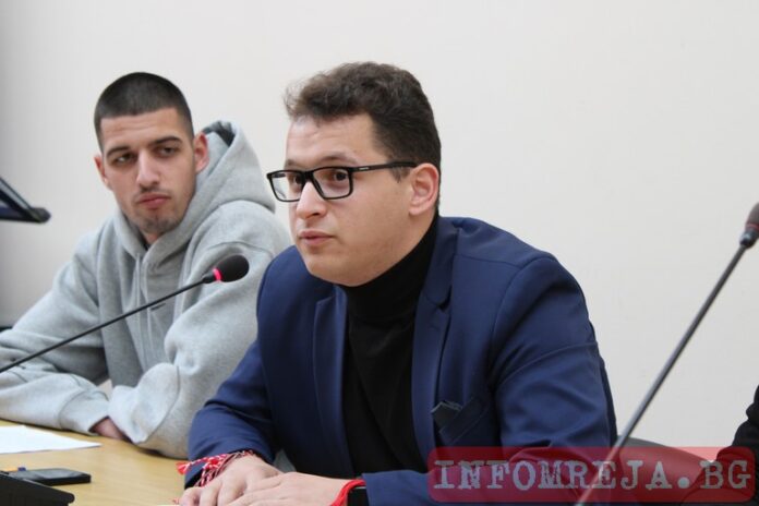 Студентската общност от ЮЗУ: Доц. Дечев
