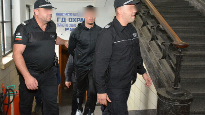 Съдът потвърди постоянния арест на 17-годишния ученик от Русе