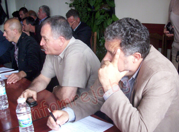 Съветниците в Гърмен пак се изпокараха