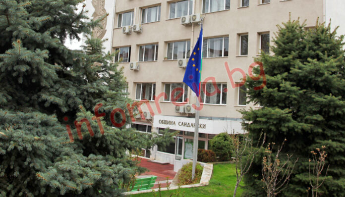 Съветниците в Сандански приеха програма за насърчаване на даровити деца
