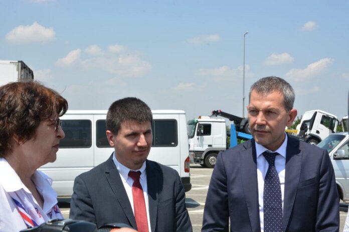 Съвместно ще решаваме проблема с опашките за Румъния със съседите ни