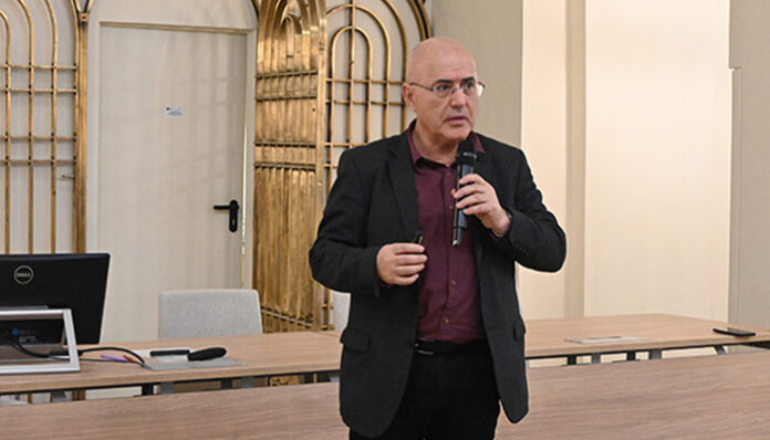Тайните на Хераклея Синтика разкри проф. Вагалински пред студенти от Алма матер
