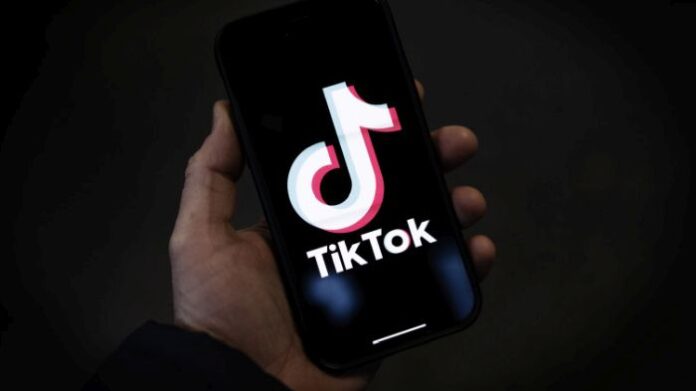 TikTok отново работи в САЩ