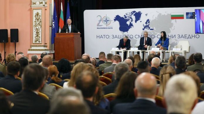 Тодор Тагарев: Страната ни никога не е стояла по-достойно в НАТО
