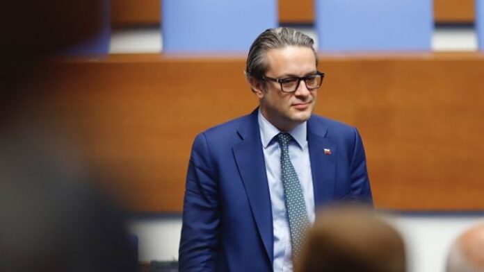 Тома Биков: Правителството не зависи само от Пеевски