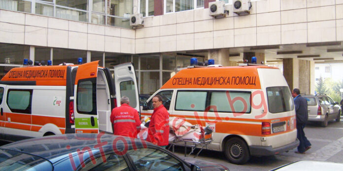 Транспортираха за „Пирогов” пострадалия при катастрофата край Белица