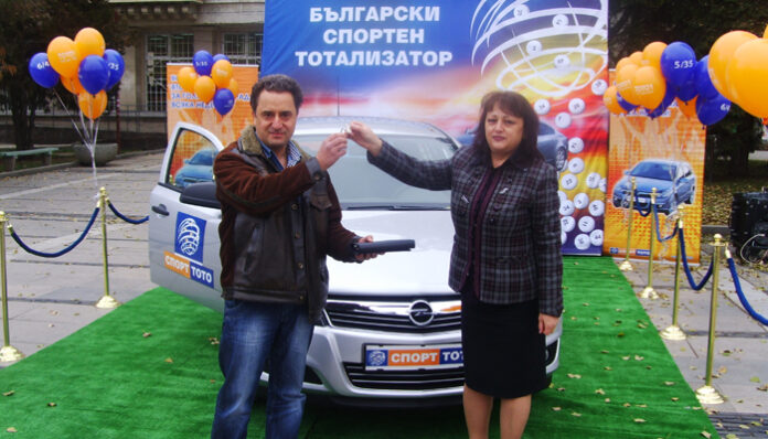 Трети автомобил от 