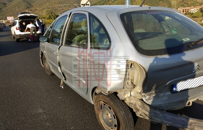 Три коли се удариха на Е-79 при Железница