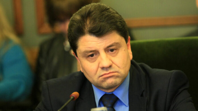 Трима бивши министри в етичната комисия на ГЕРБ
