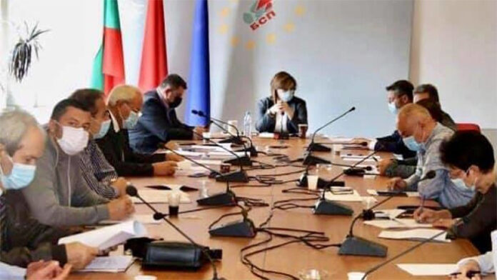 Трима от БСП влизат в Инициативния комитет на Радев
