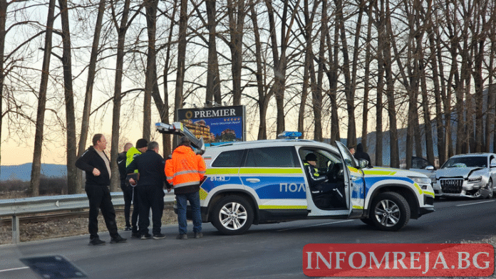 Трима пострадаха при катастрофата между Банско и Разлог