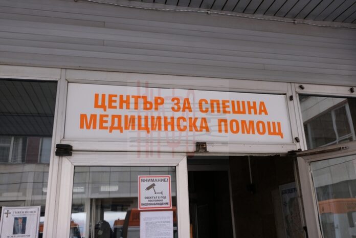 Трима пострадаха при ПТП за разклона за Баня