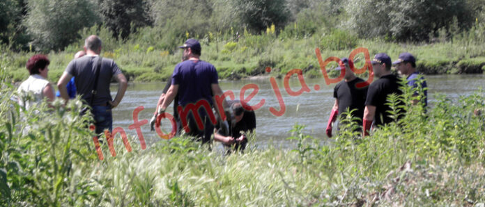 Труп на мъж изплува от река Струма край Благоевград
