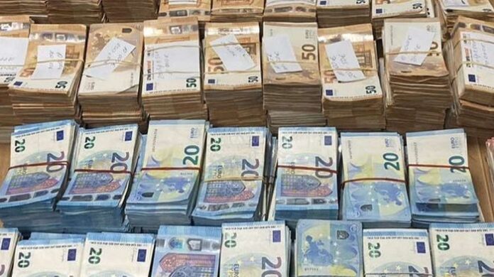 Турчин скри над над 1 милион евро в хладилен камион