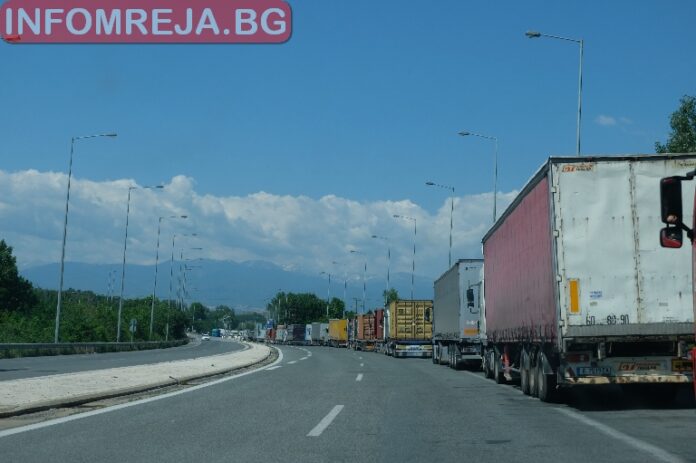 Турската митническа администрация възстанови обработката на товарни автомобили