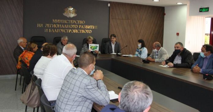 Търсят възможности за подобряване на ВиК инфраструктурата без да се завишава много цената на водата