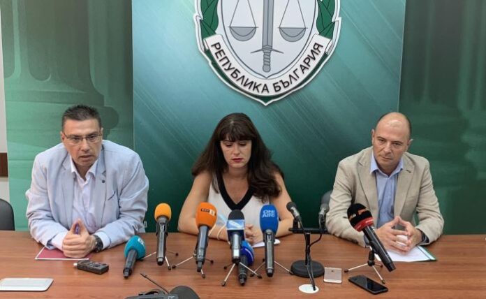Убийството в Бургас извършено с пистолет